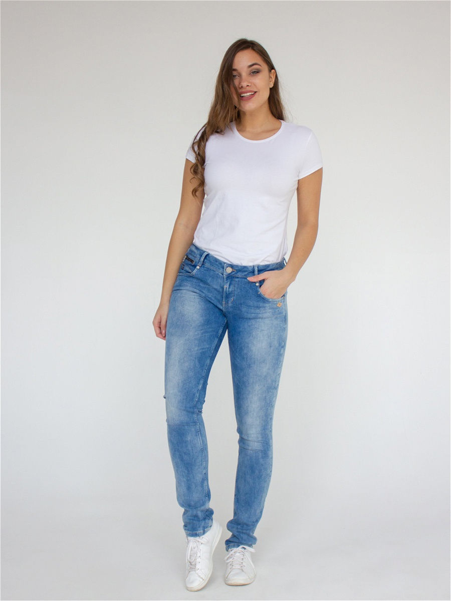 Одежда paradise. Стиль джинсов Lost Fit женский. Paradise Jeans. Jeans Loose Reserved. Джинсы Парадиз отзывы женские.