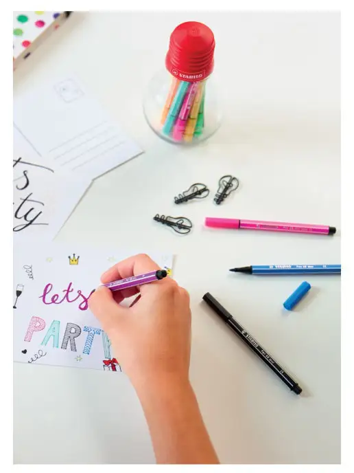 STABILO Мини-фломастеры Pen 68 Mini, 12 цветов в футляре-лампочке, 12 цв., в упаковке 90 г, фото 2