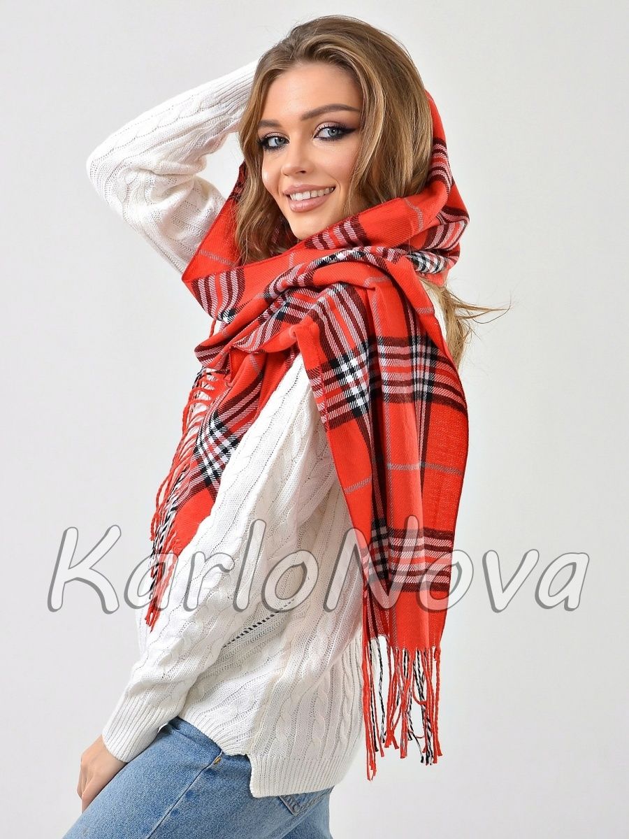 Красный шарф в клетку женский образы. Куртка с очками и клетчатый шарф. В клеточку шарф песня