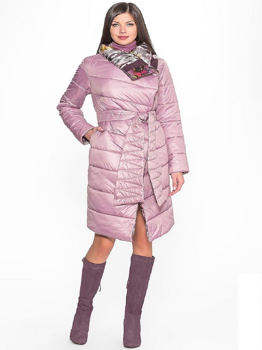 Розовое стеганное пальто